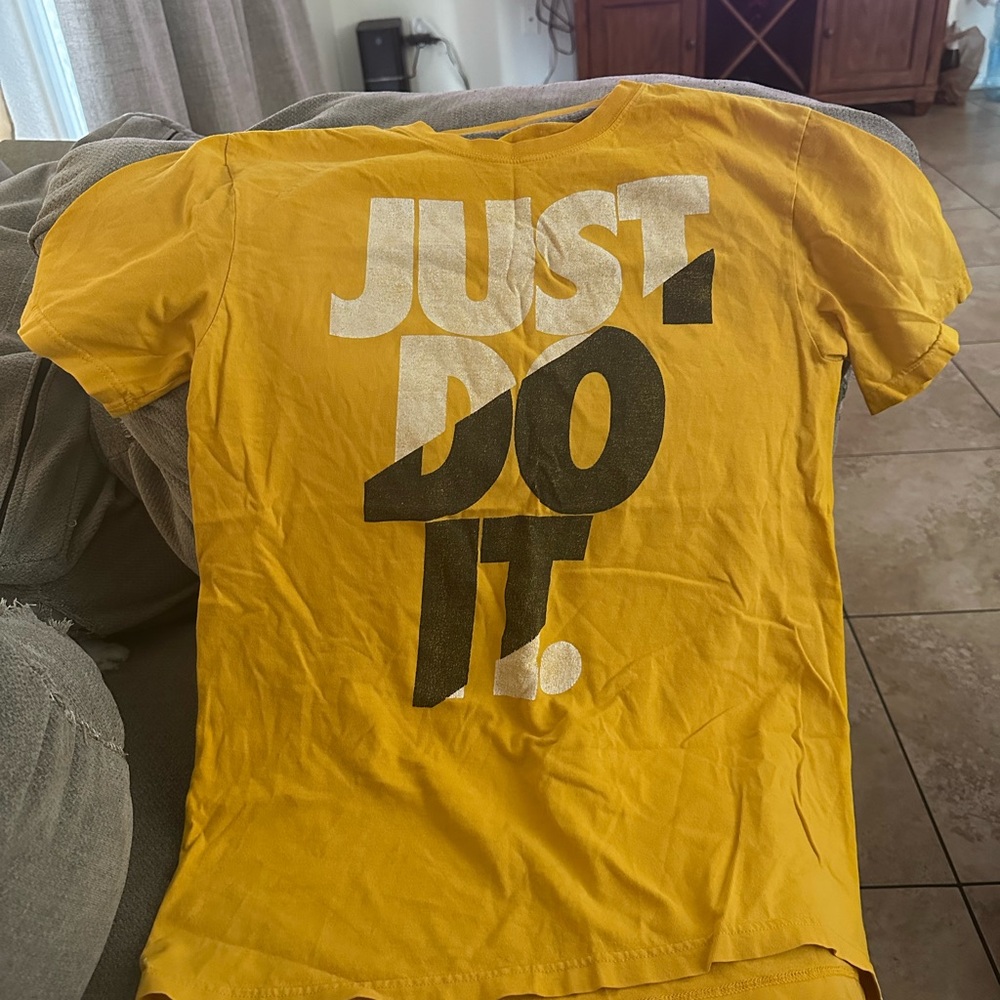 Nike Yellow Short Sleeve Tee Just Do It